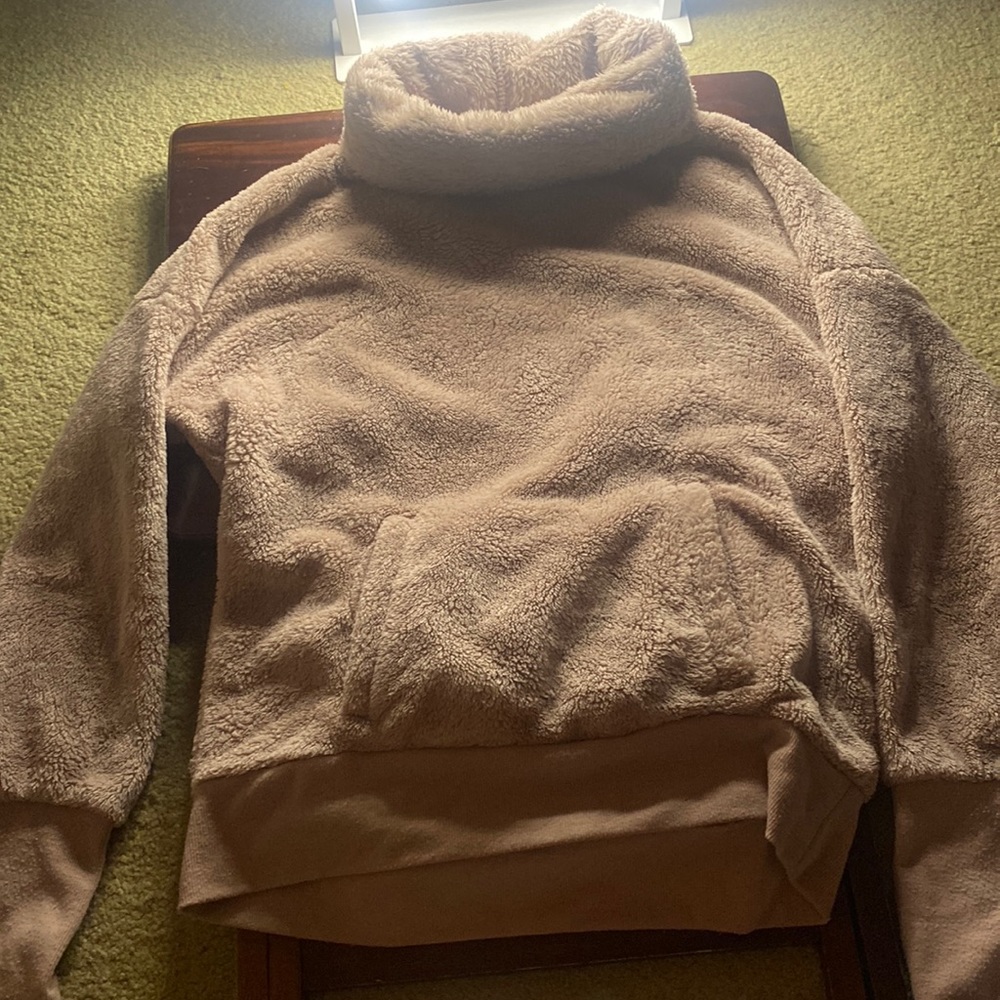 Women’s Sweater.
